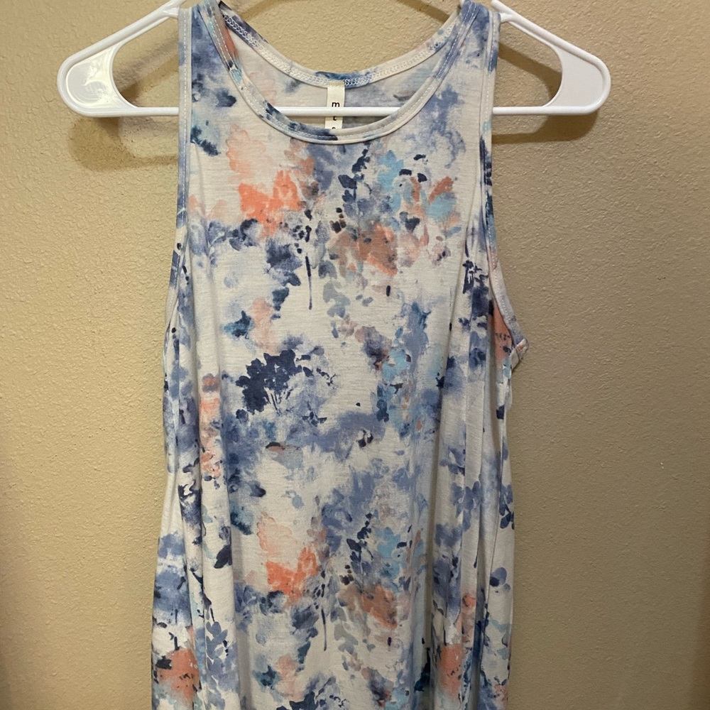 Floral tank